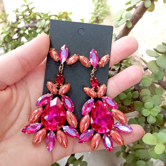 ✨NEW CRYSTAL EARRINGS COLLECTION✨ Smoky Cubic Zirconia Brass Colour Earr… - Picture 4 of 15